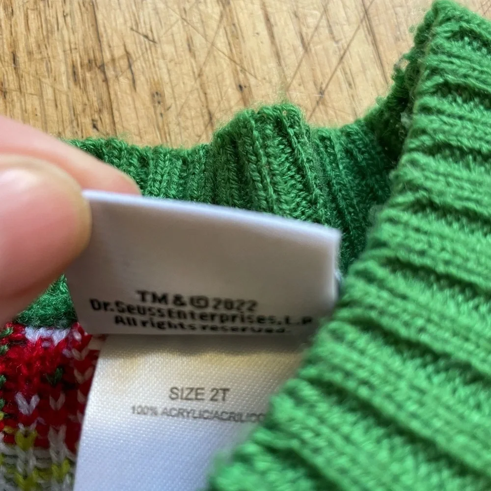 Grinch sweater & book gift  2T Dr. Seuss how the Grinch stole Christmas